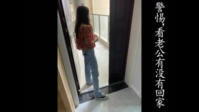 午夜寻花约了个红裙苗条妹子TP啪啪脱光舔奶后入上位骑乘猛操呻吟娇喘非常诱人